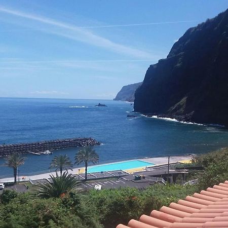 Lovely Sea View 3-Bed House In P Delgada Madeira ポンタ・デルガダ エクステリア 写真
